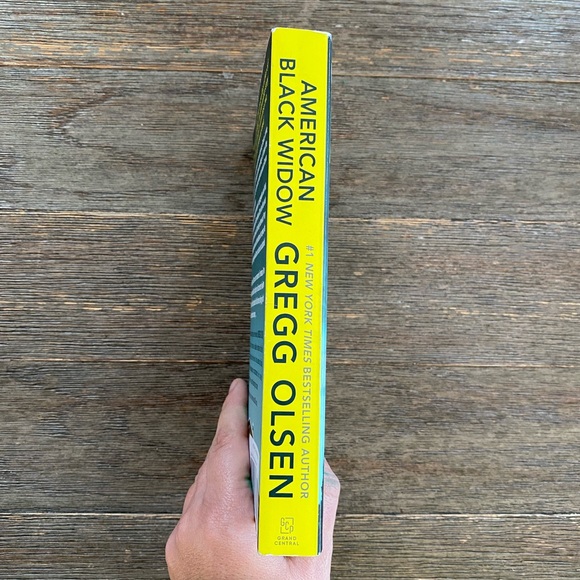 American Black Widow by Gregg Olsen - Picture 3 of 5